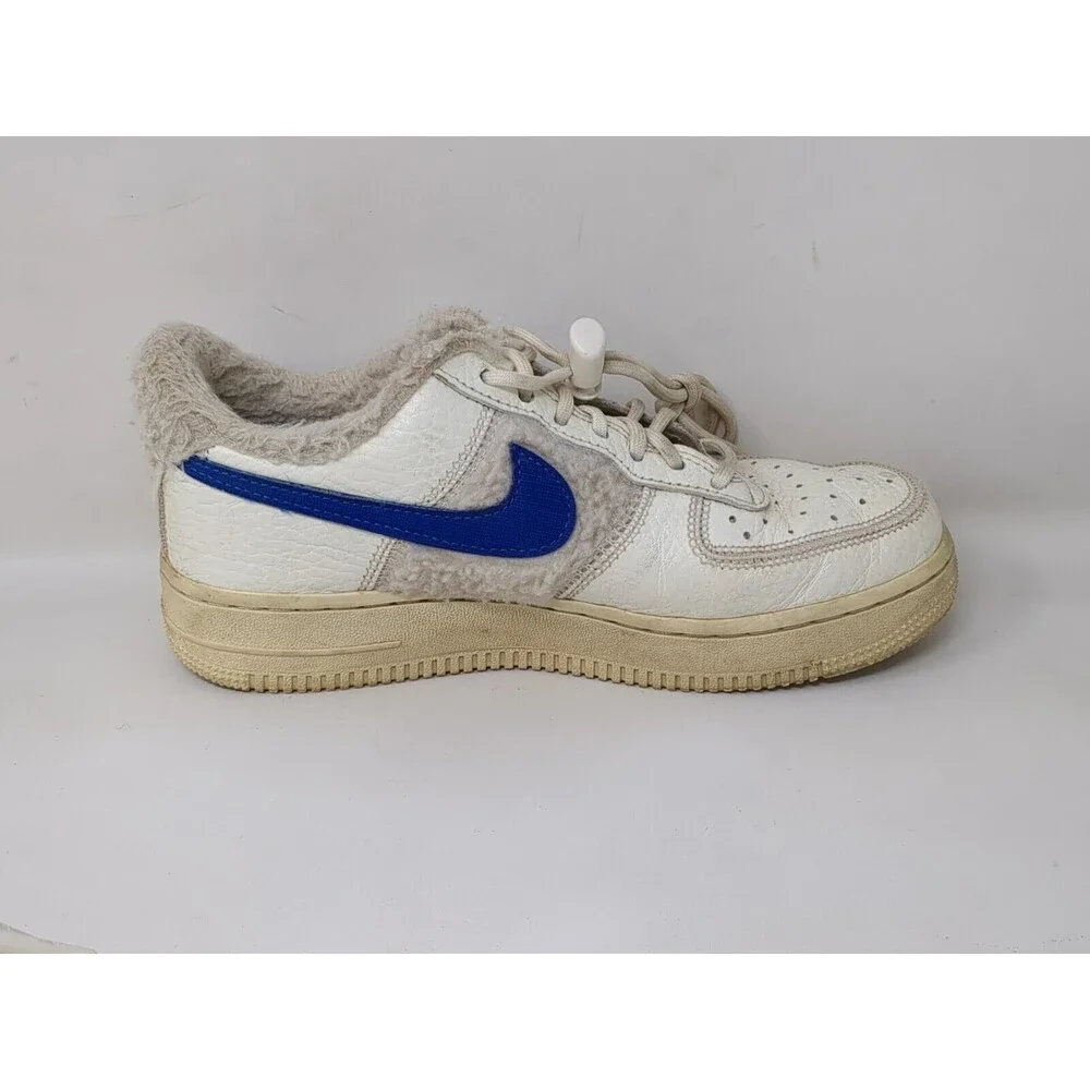 Nike Air Force 1 07 Sherpa Fleece‎ Women's Size 6 DO6680-100